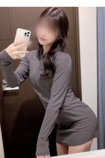 山岸 ゆい