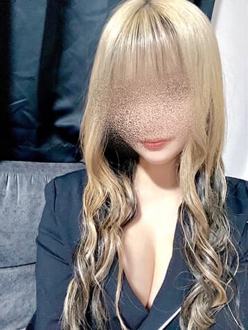 山本 ゆりな