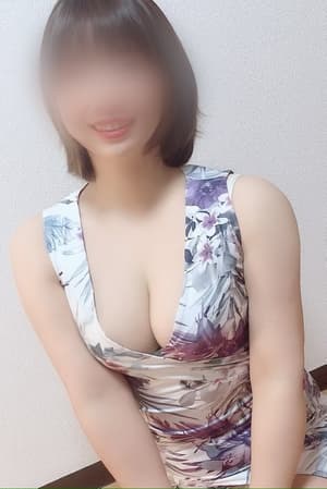 中野つぐみ