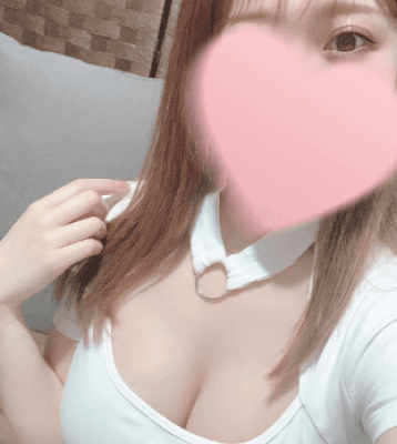 友坂 えみり