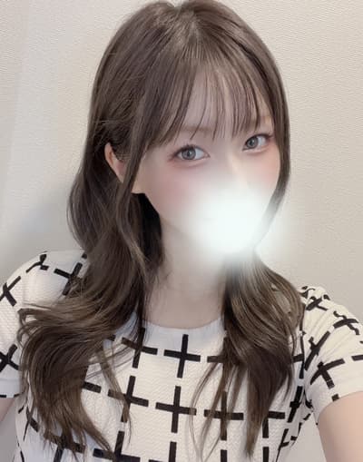 明日美 すず