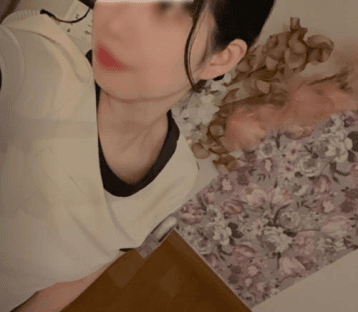 夏目 じゅりな