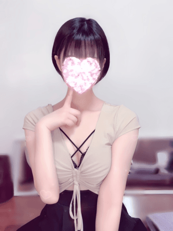 知念 ねむ