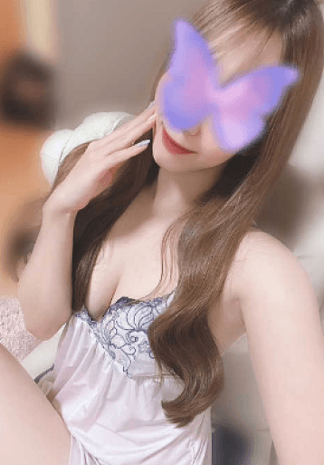 岡 つぐみ