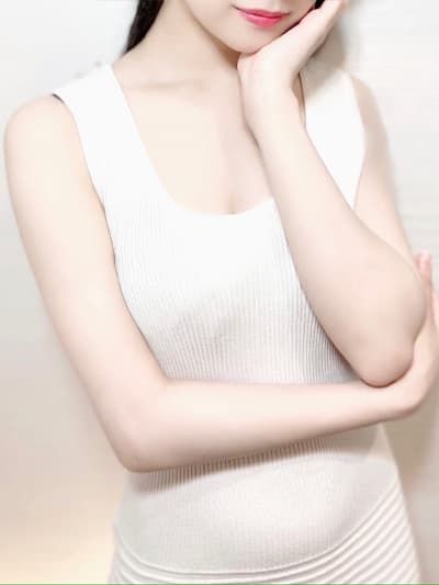 水瀬 なな