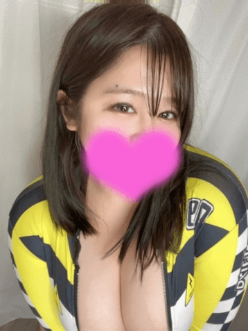 倉持 みいな