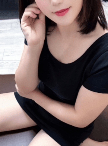 有村 つぐみ