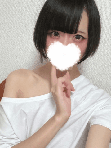 鈴木 ちなつ
