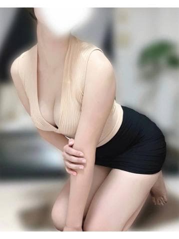 卯月 しゅう