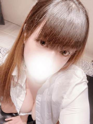 鈴谷 りお
