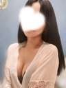 桃瀬 えれな