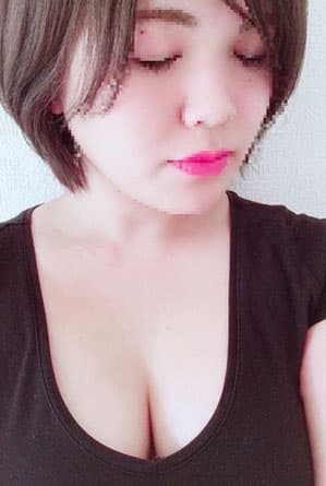 松井 えりな