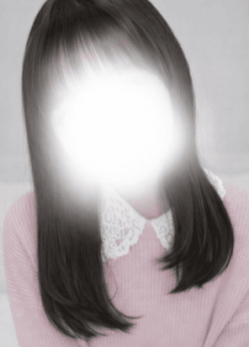 綾 ひいな