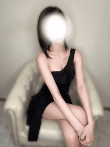 伊月 れな