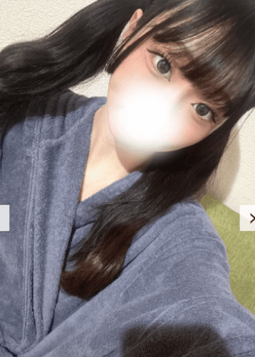 斑目 りあ
