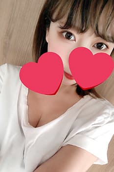 千賀 ゆな