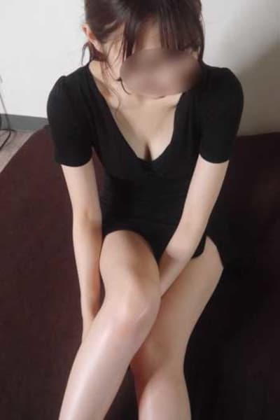 深津 ゆりな