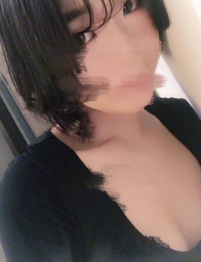 愛田 せりな