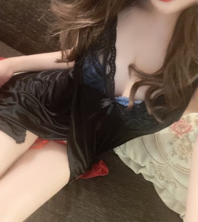 卯月 さき