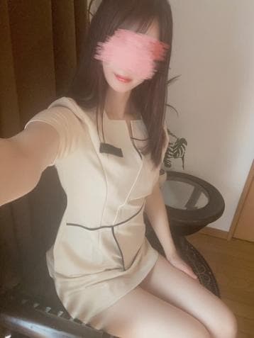 RAVIORA (ラヴィオーラ) あまね (30代)
